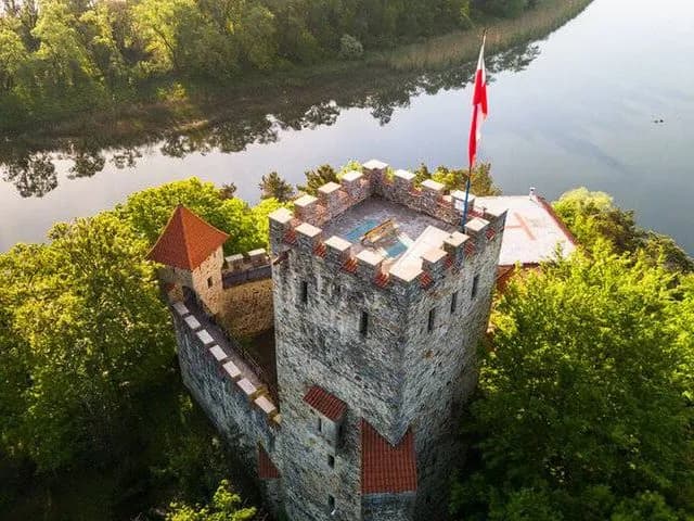 Zamek w Czchowie: Fascynująca historia i atrakcje turystyczne