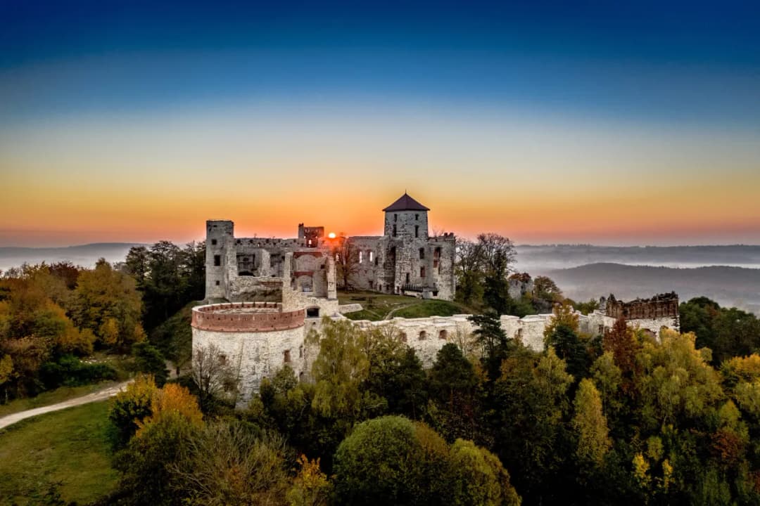 Zamek w Tenczynie: Historia, tajemnice i atrakcje turystyczne