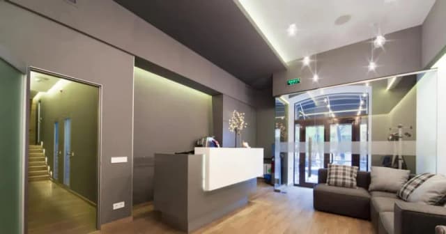 Co to jest lobby w hotelu i dlaczego ma kluczowe znaczenie?
