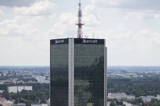 Kiedy powstał hotel Marriott w Warszawie? Poznaj jego historię