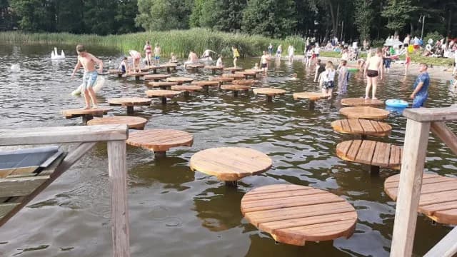 Jezioro Łoniewskie - piękne miejsce na wypoczynek i wędkowanie