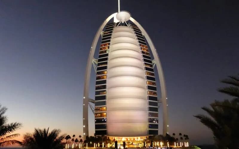 Ile kosztuje hotel w Dubaju? Ceny, które Cię zaskoczą