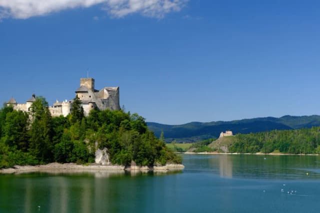 Zamek w Niedzicy duchy: tajemnice i legendy o nawiedzeniach