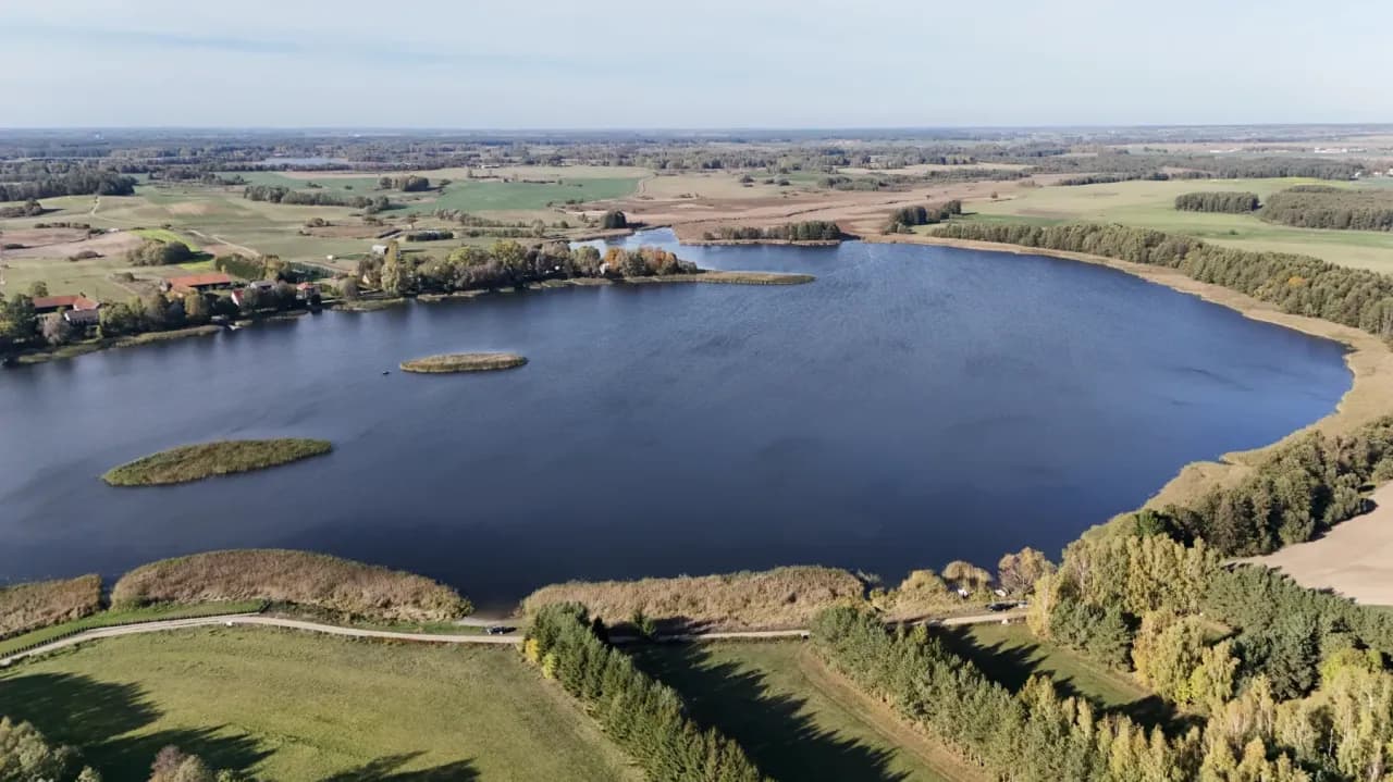 Jezioro Gromskie – raj dla wędkarzy i miłośników natury