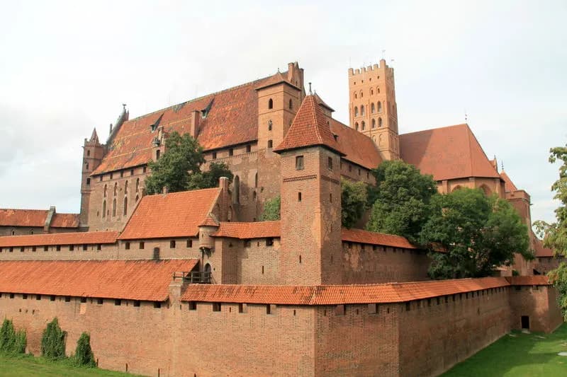 Krótka historia zamku w Malborku: tajemnice i kluczowe wydarzenia