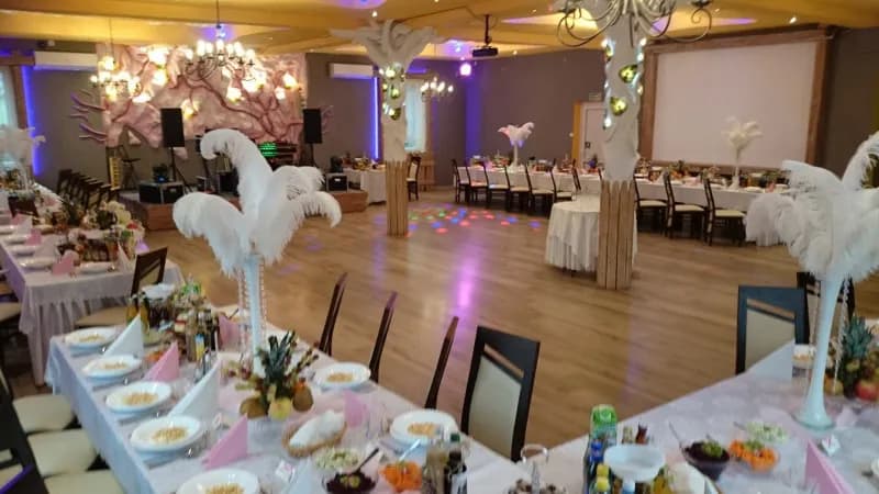 Menu weselne w Dworku Weselnym Bzianka – wyjątkowe dania i opcje personalizacji