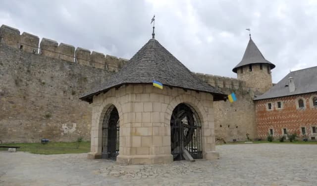 Zamek w Chocimiu: Historia, atrakcje i tajemnice twierdzy