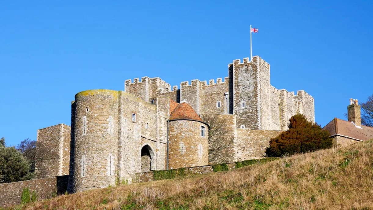Zamek w Dover: Fascynująca historia i praktyczne informacje dla turystów